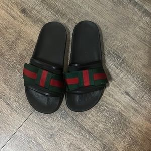 Authentic Gucci bow slides
